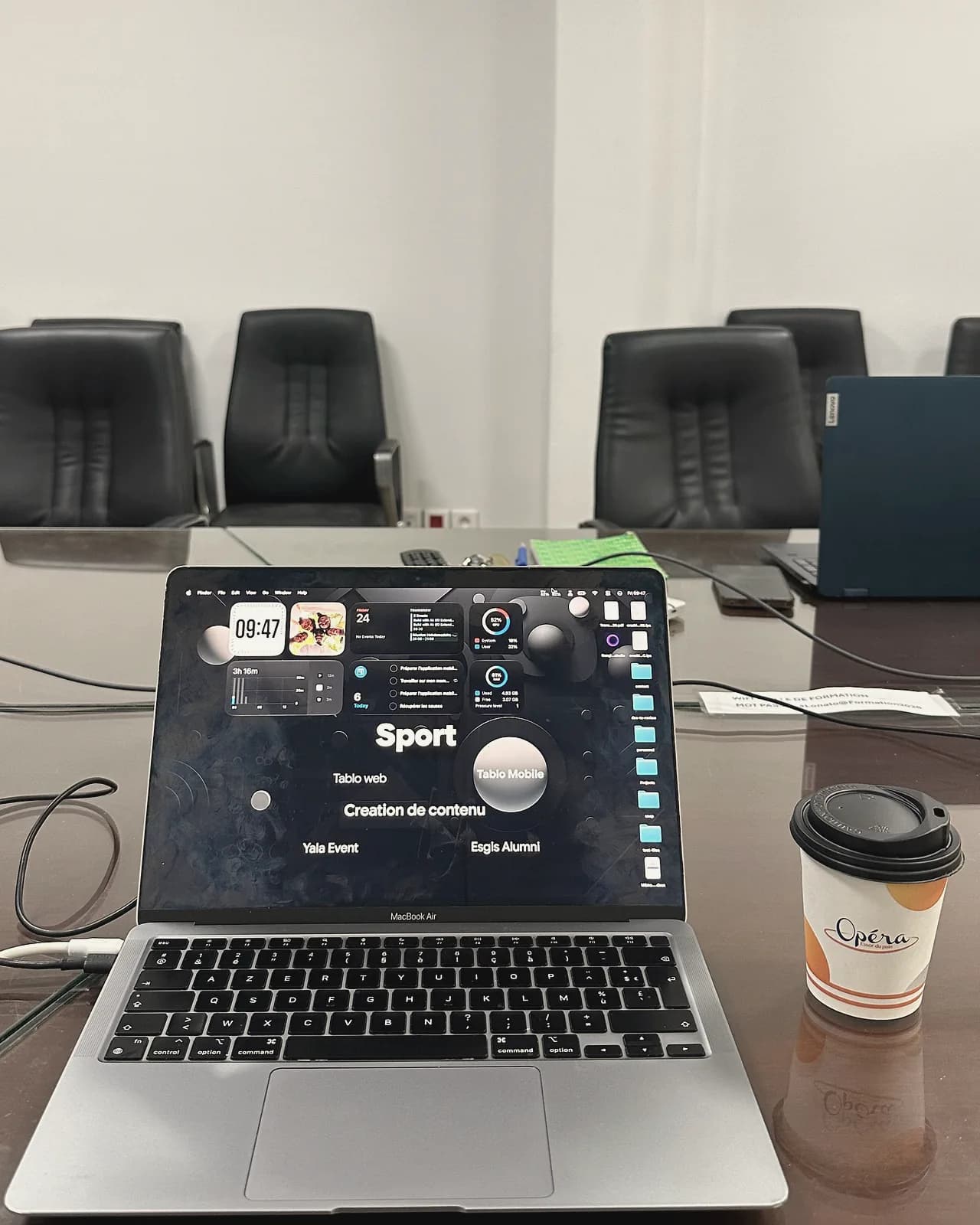 The meeting room, before the meeting